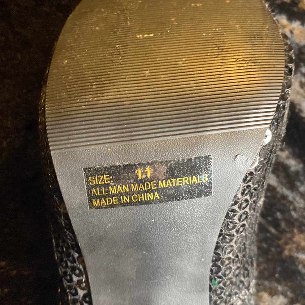 Black sequin heels - Picture 4 of 5